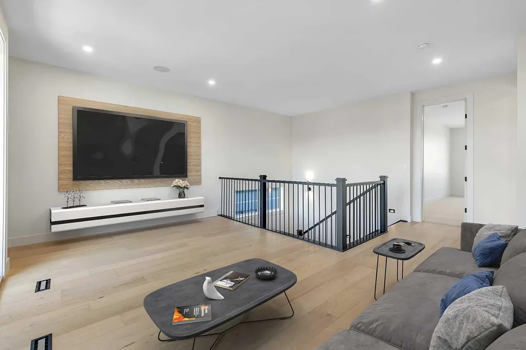 342 Normandy Drive SW Calgary AB T3E 8G8