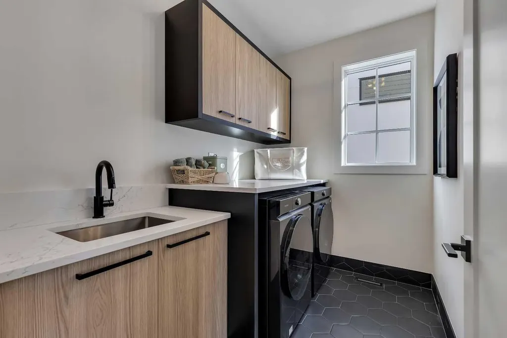 342 Normandy Drive SW Calgary AB T3E 8G8
