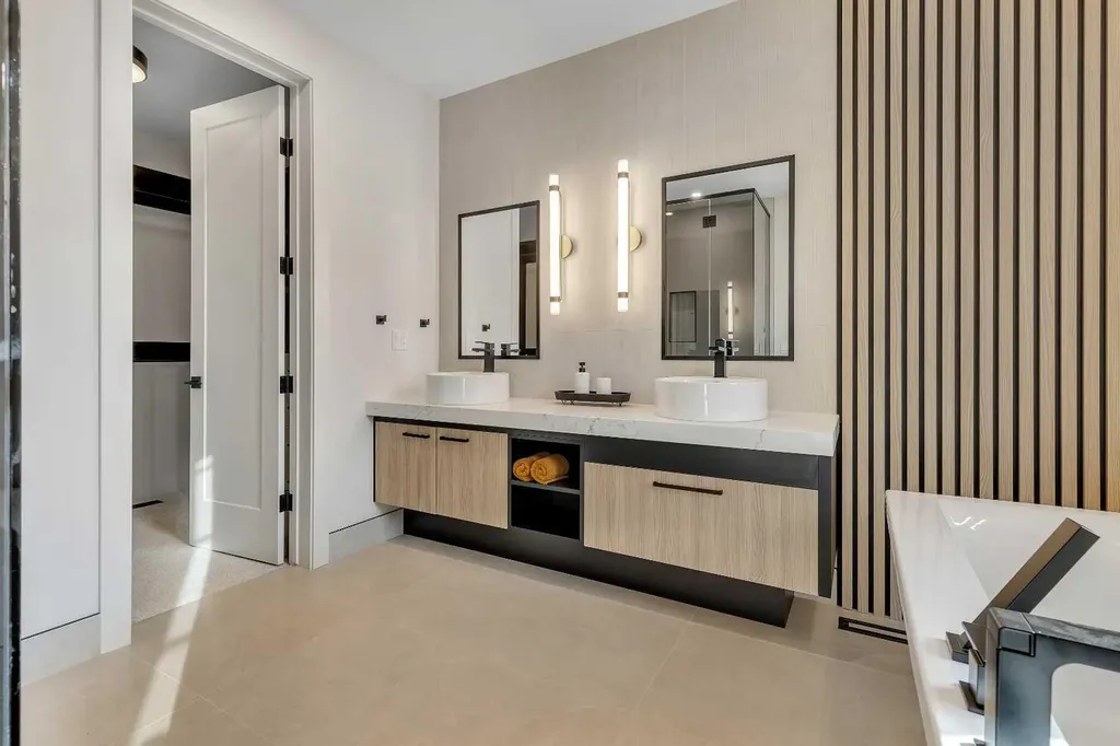 342 Normandy Drive SW Calgary AB T3E 8G8