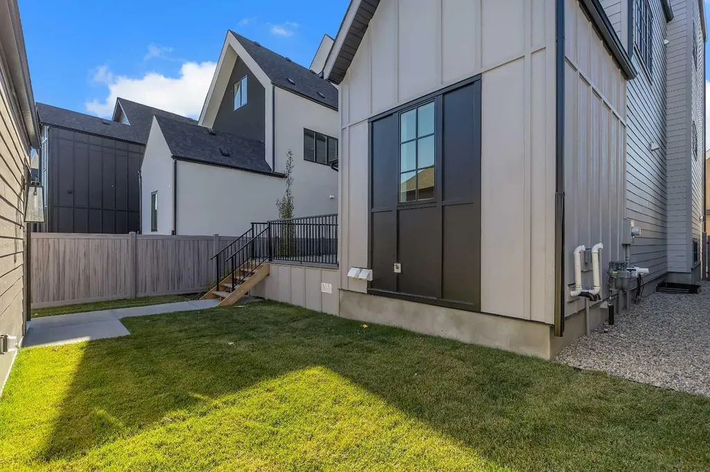 342 Normandy Drive SW Calgary AB T3E 8G8