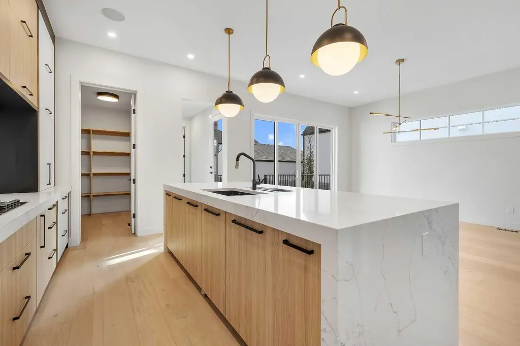 342 Normandy Drive SW Calgary AB T3E 8G8