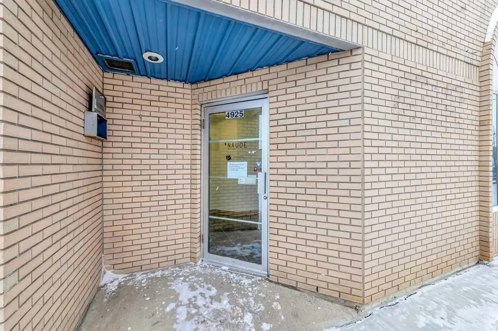4921/4925 50 Street Lloydminster SK S9V 0N1