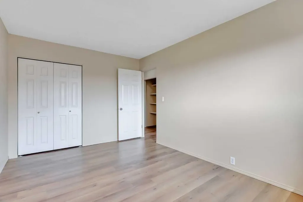15 Stanton Street Red Deer AB T4N 0B9