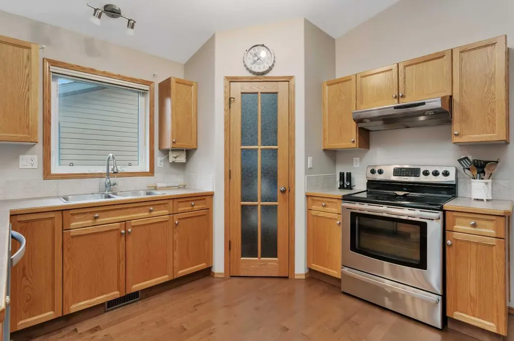 6003 43 Avenue Close Rocky Mountain House AB T4T 1W3
