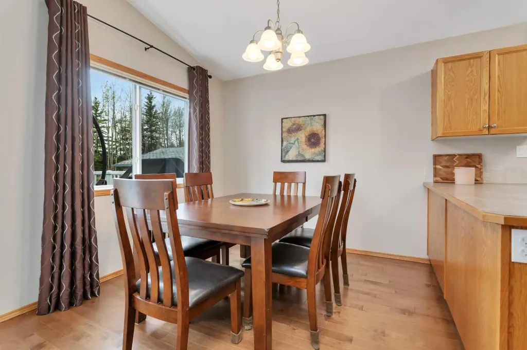 6003 43 Avenue Close Rocky Mountain House AB T4T 1W3
