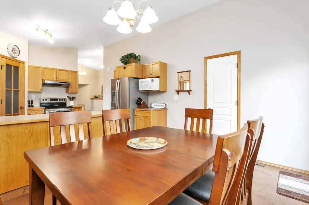 6003 43 Avenue Close Rocky Mountain House AB T4T 1W3