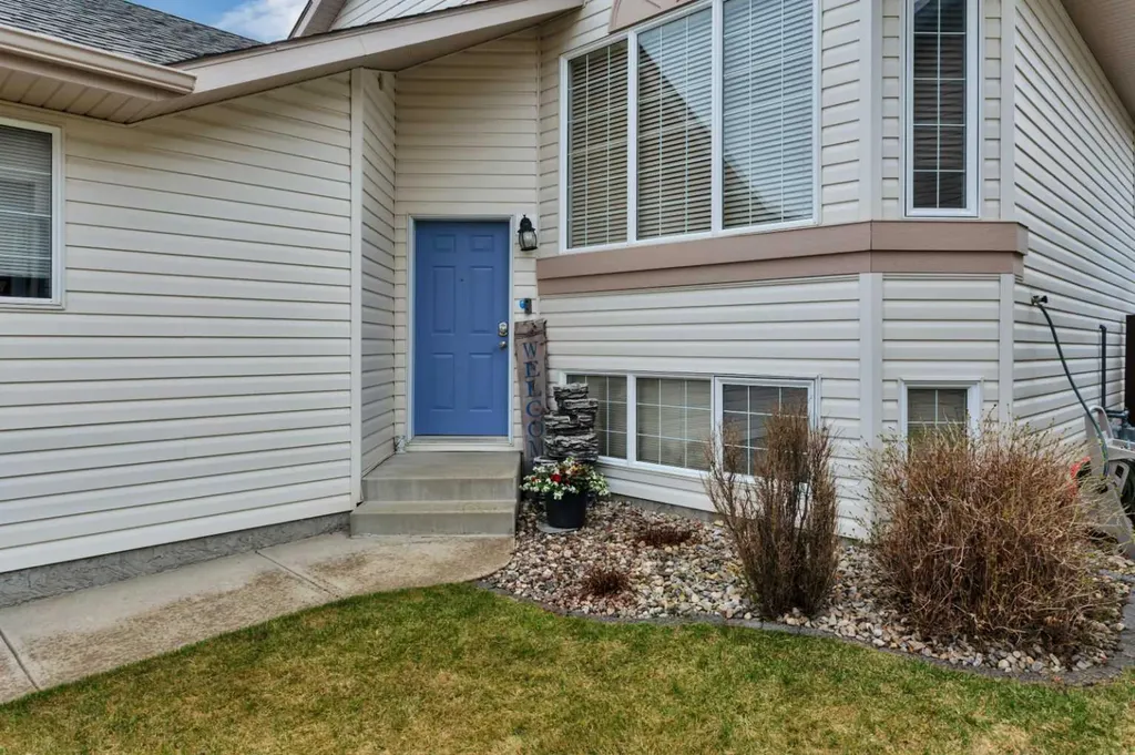 6003 43 Avenue Close Rocky Mountain House AB T4T 1W3