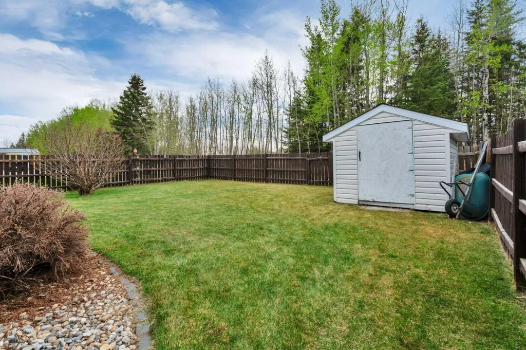 6003 43 Avenue Close Rocky Mountain House AB T4T 1W3