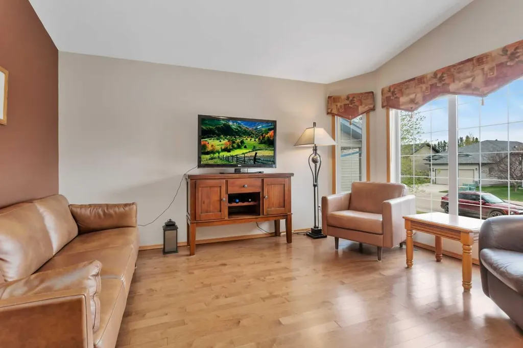 6003 43 Avenue Close Rocky Mountain House AB T4T 1W3