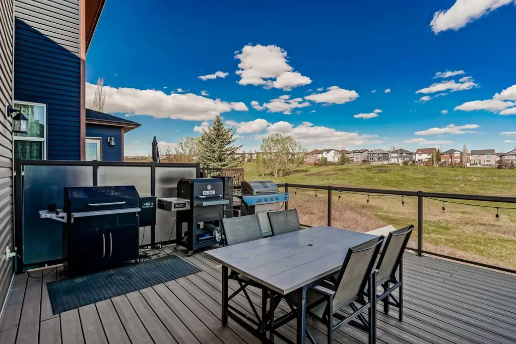 90 Sage Hill Way NW Calgary AB T3R 0H3