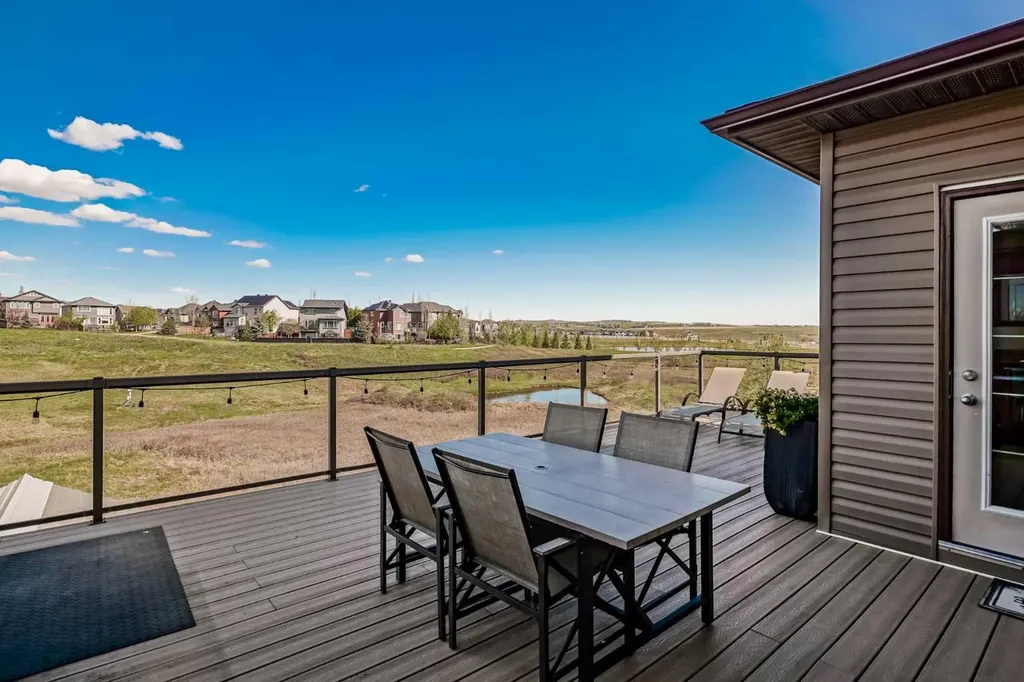 90 Sage Hill Way NW Calgary AB T3R 0H3