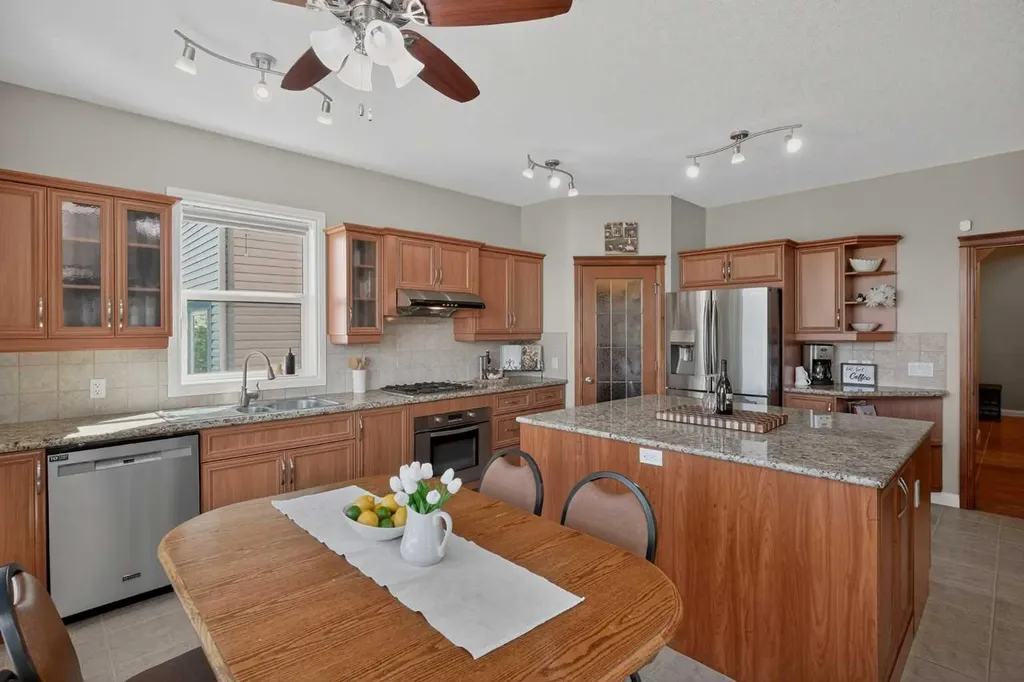 90 Sage Hill Way NW Calgary AB T3R 0H3
