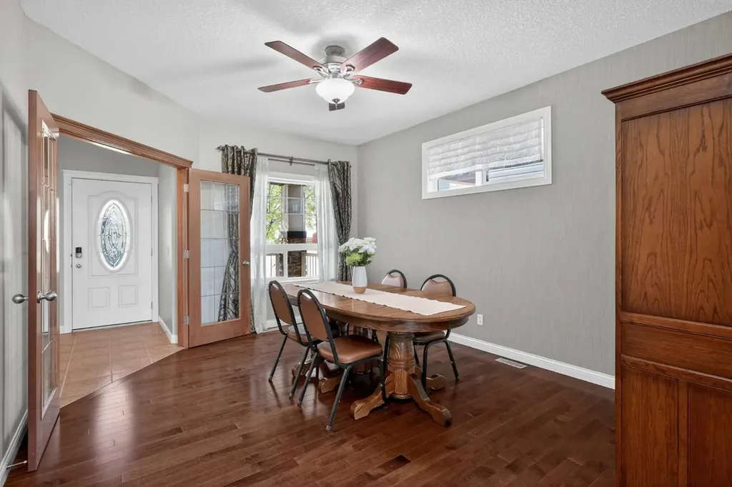 90 Sage Hill Way NW Calgary AB T3R 0H3