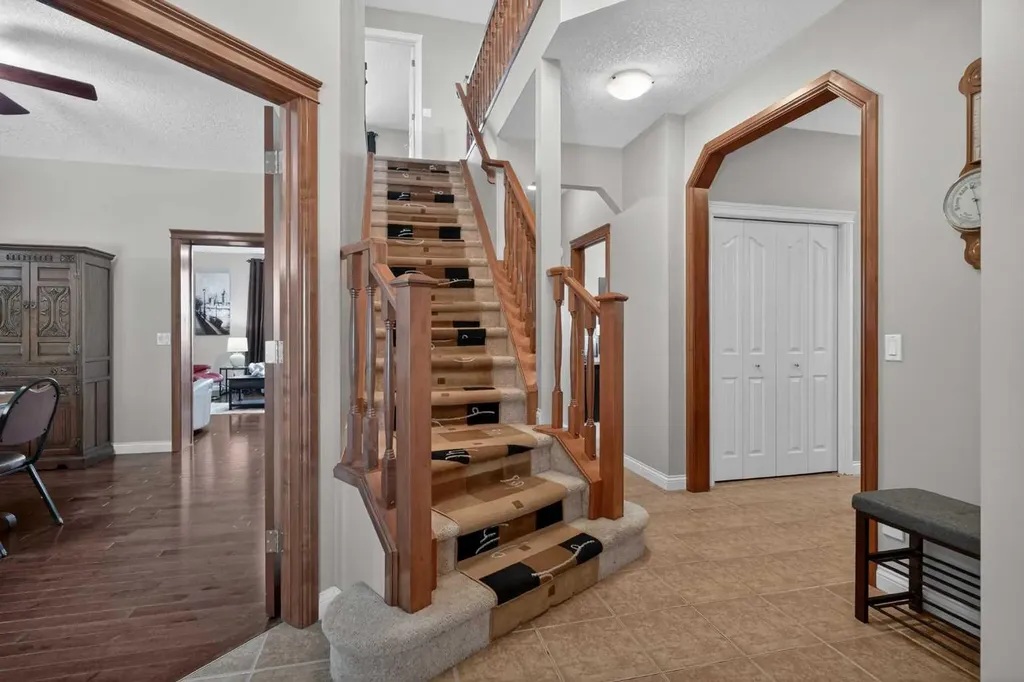 90 Sage Hill Way NW Calgary AB T3R 0H3