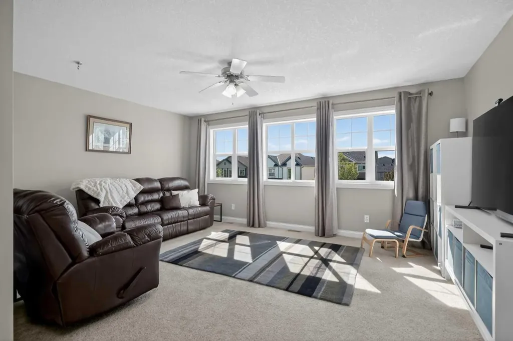 90 Sage Hill Way NW Calgary AB T3R 0H3