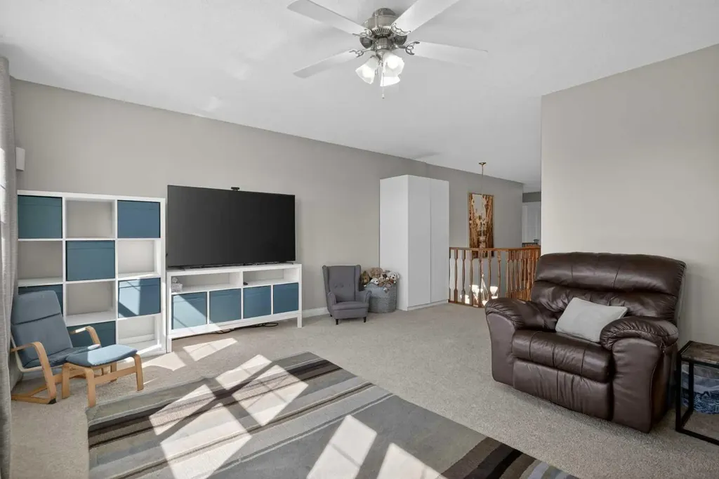 90 Sage Hill Way NW Calgary AB T3R 0H3