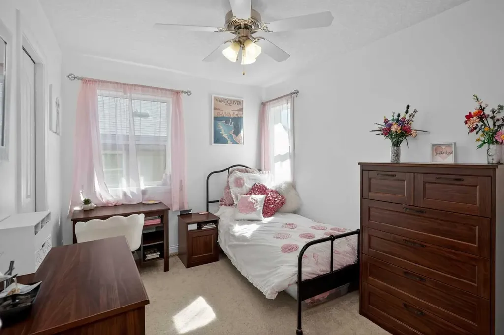 90 Sage Hill Way NW Calgary AB T3R 0H3