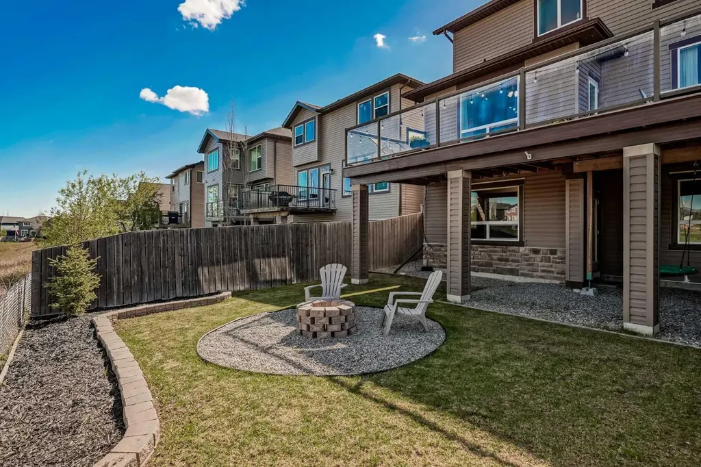 90 Sage Hill Way NW Calgary AB T3R 0H3
