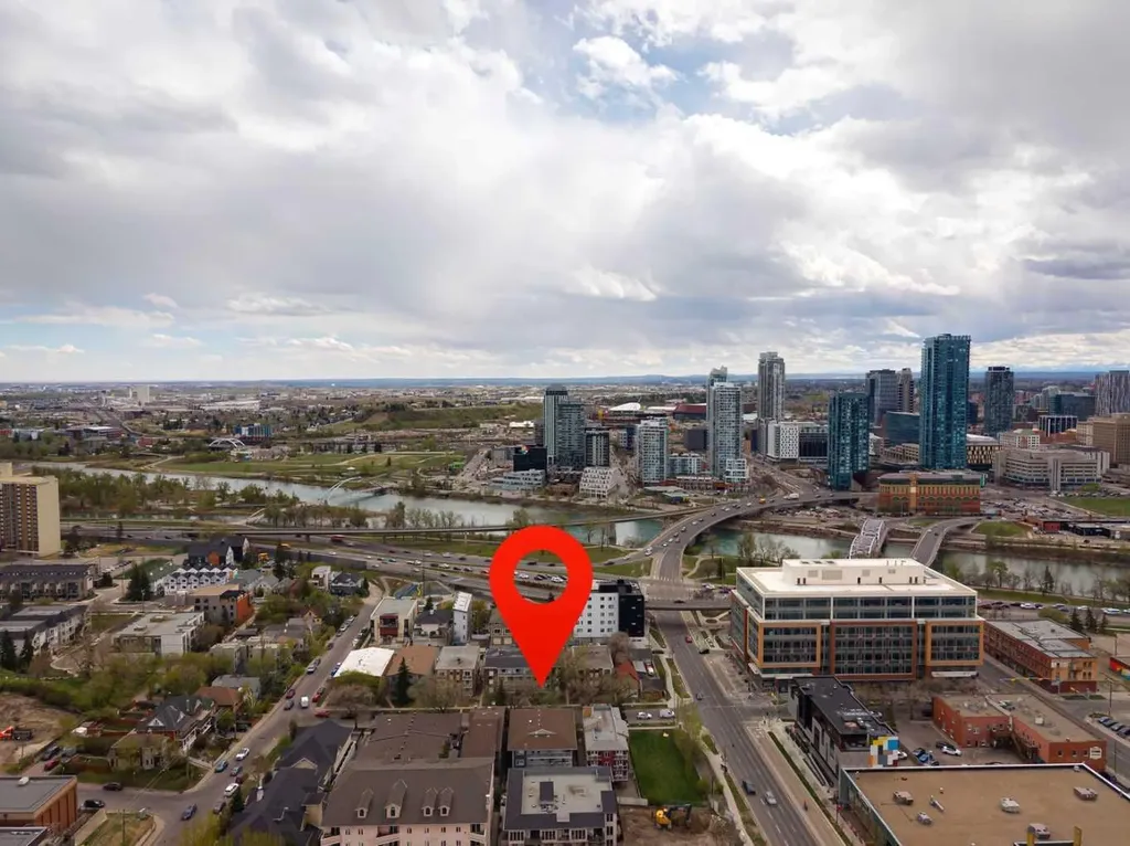 638 Meredith Road NE Calgary AB T2E 5A8