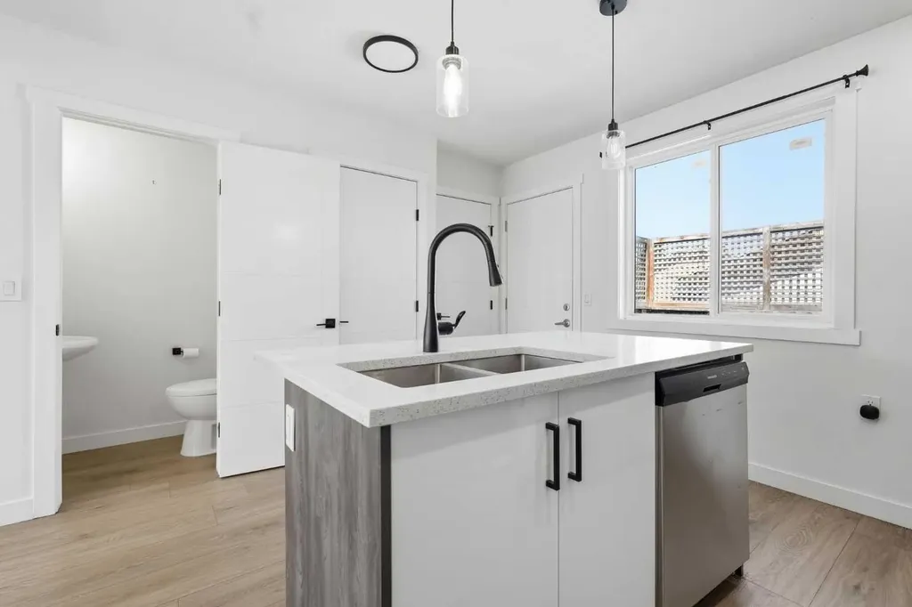 58 Taraglen Road NE Calgary AB T3J 2N5