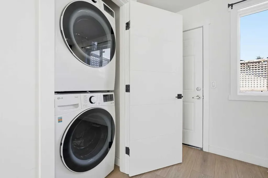 58 Taraglen Road NE Calgary AB T3J 2N5