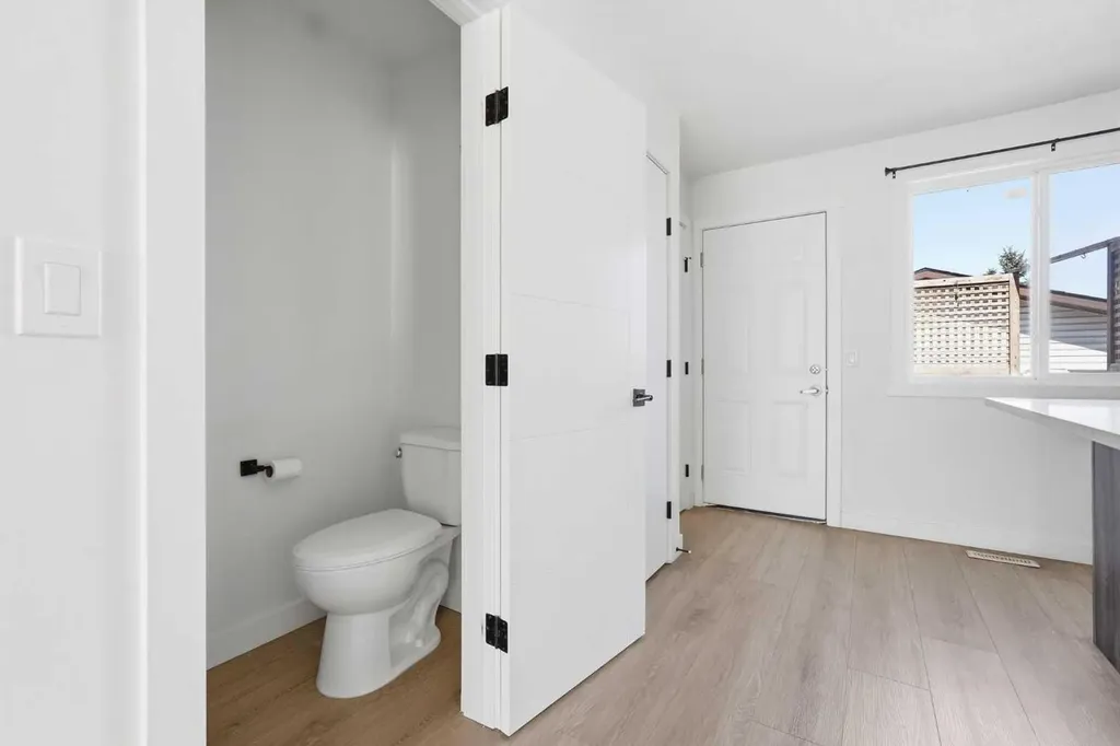 58 Taraglen Road NE Calgary AB T3J 2N5