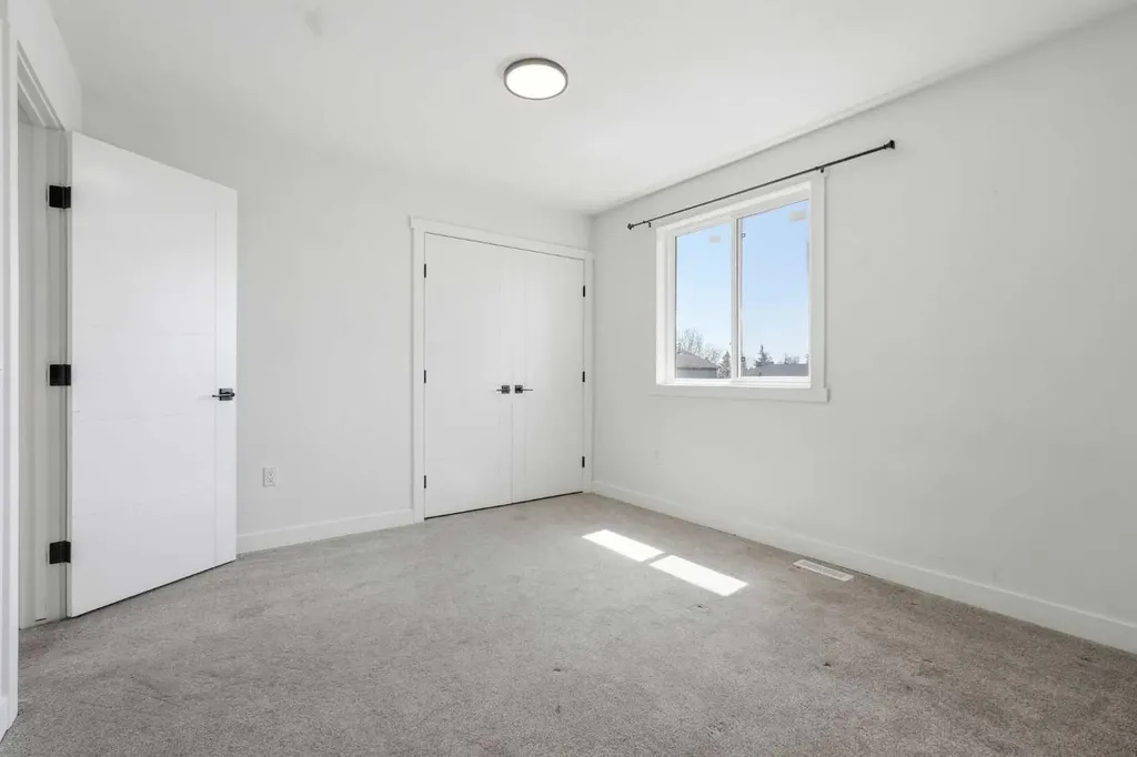 58 Taraglen Road NE Calgary AB T3J 2N5
