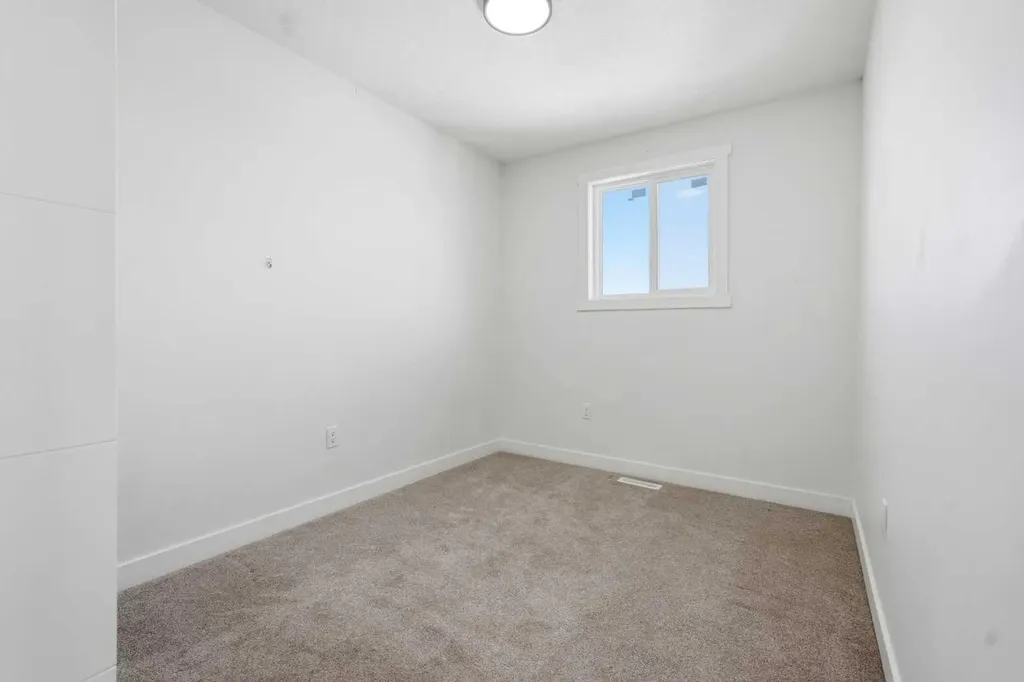 58 Taraglen Road NE Calgary AB T3J 2N5