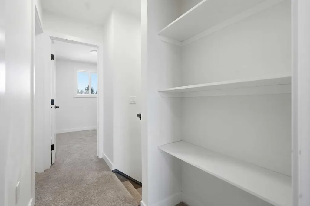 58 Taraglen Road NE Calgary AB T3J 2N5