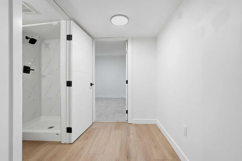 58 Taraglen Road NE Calgary AB T3J 2N5