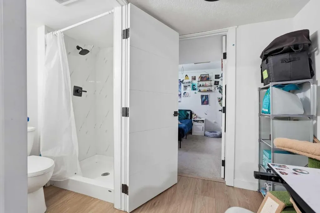 58 Taraglen Road NE Calgary AB T3J 2N5