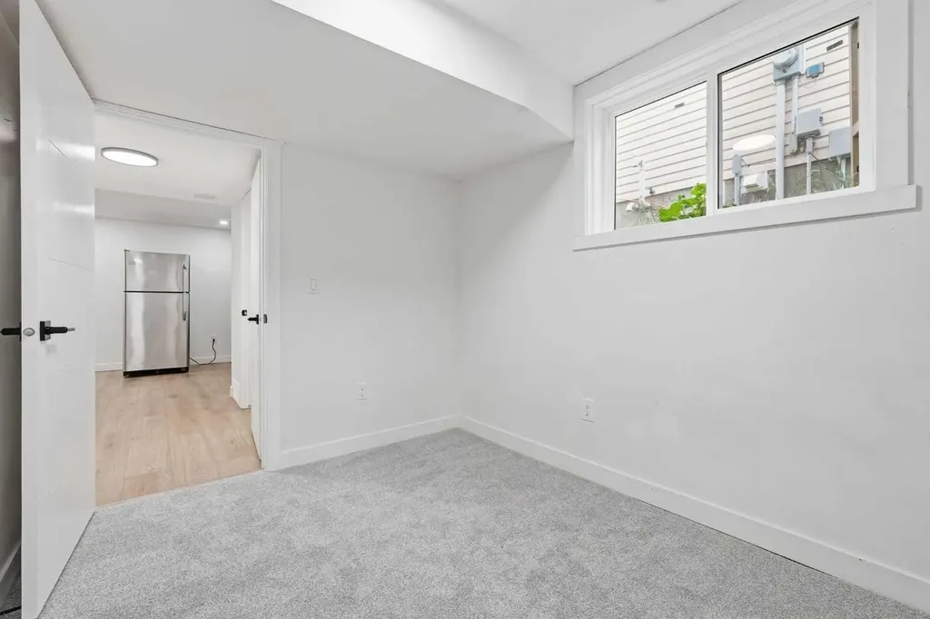 58 Taraglen Road NE Calgary AB T3J 2N5