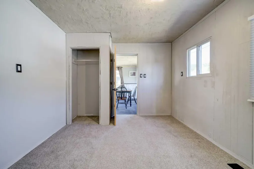 6726 17 Avenue Coleman AB T0K0M0
