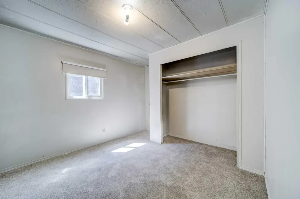 6726 17 Avenue Coleman AB T0K0M0