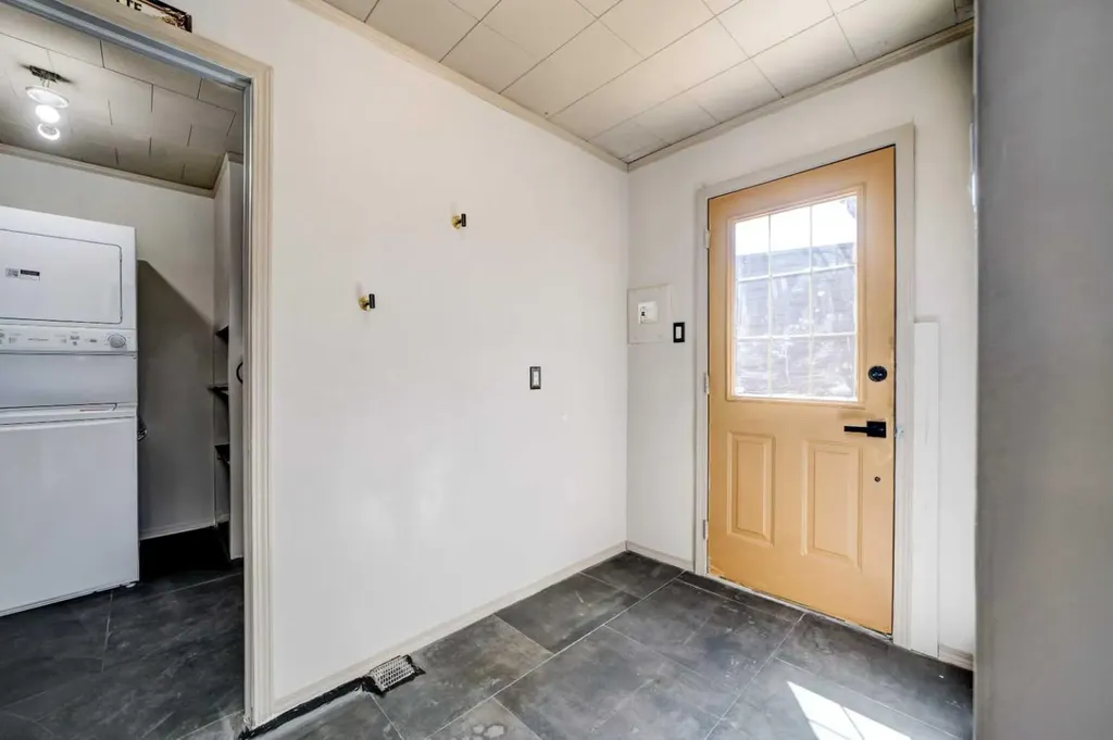 6726 17 Avenue Coleman AB T0K0M0