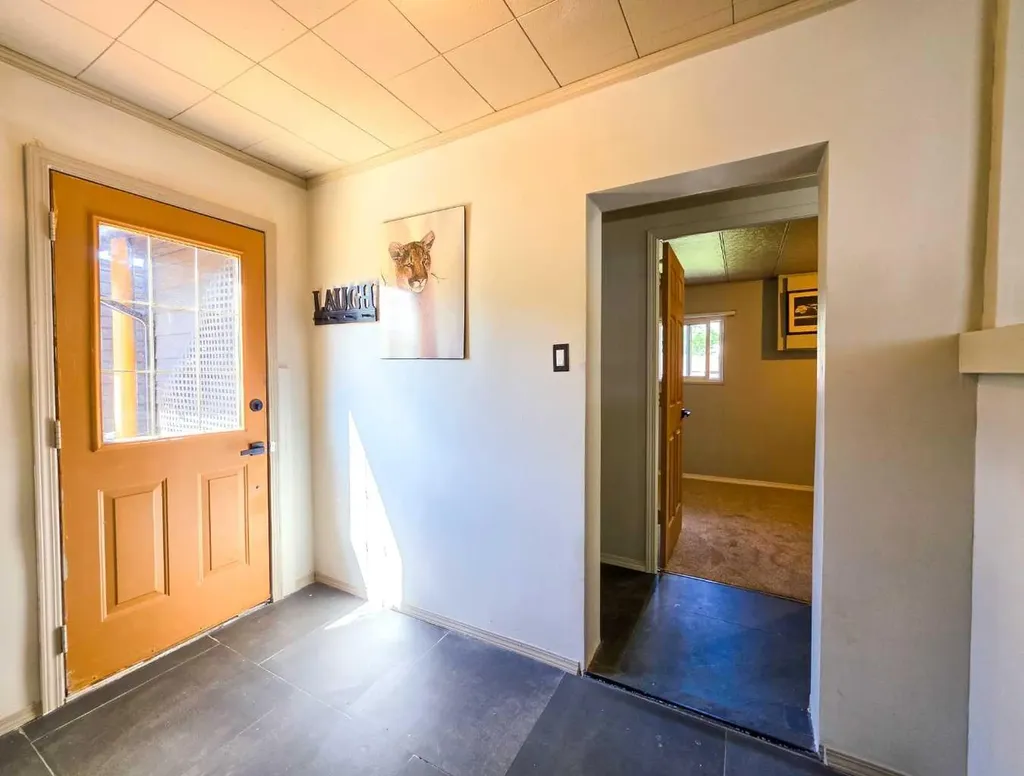 6726 17 Avenue Coleman AB T0K0M0