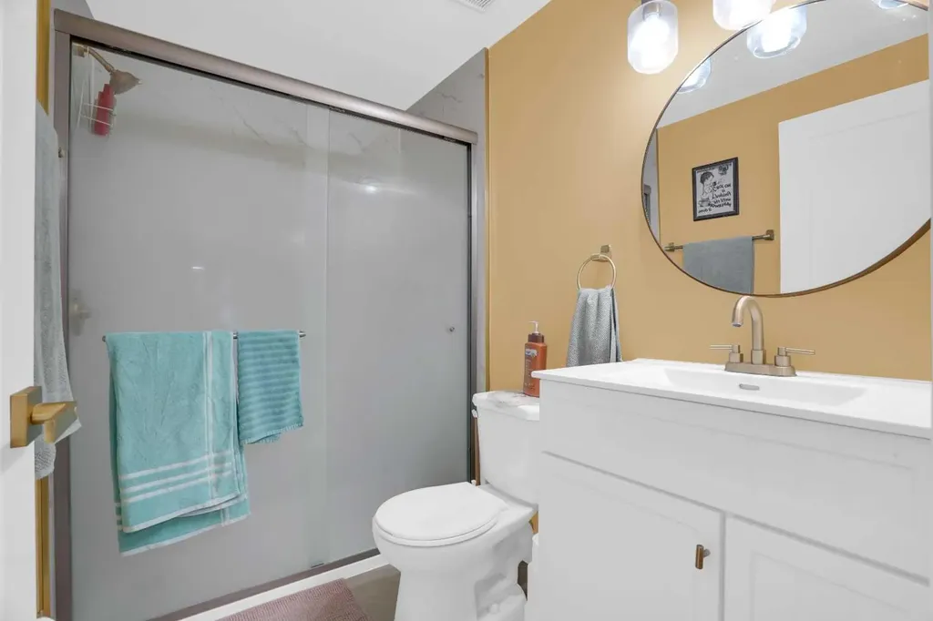 118 Heritage Drive Okotoks AB T1S1M4
