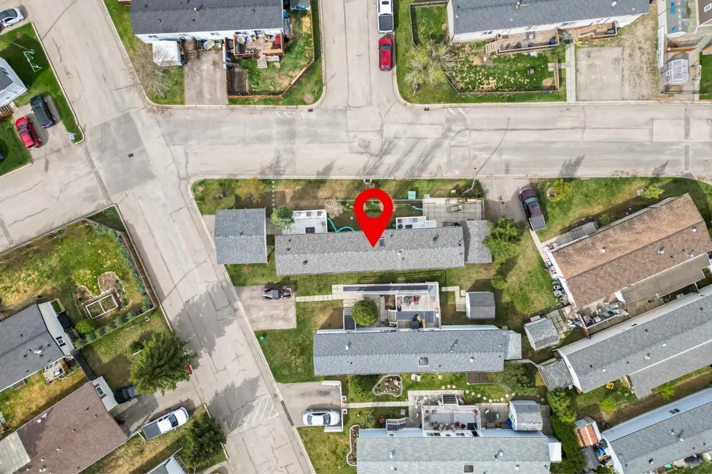 118 Heritage Drive Okotoks AB T1S1M4