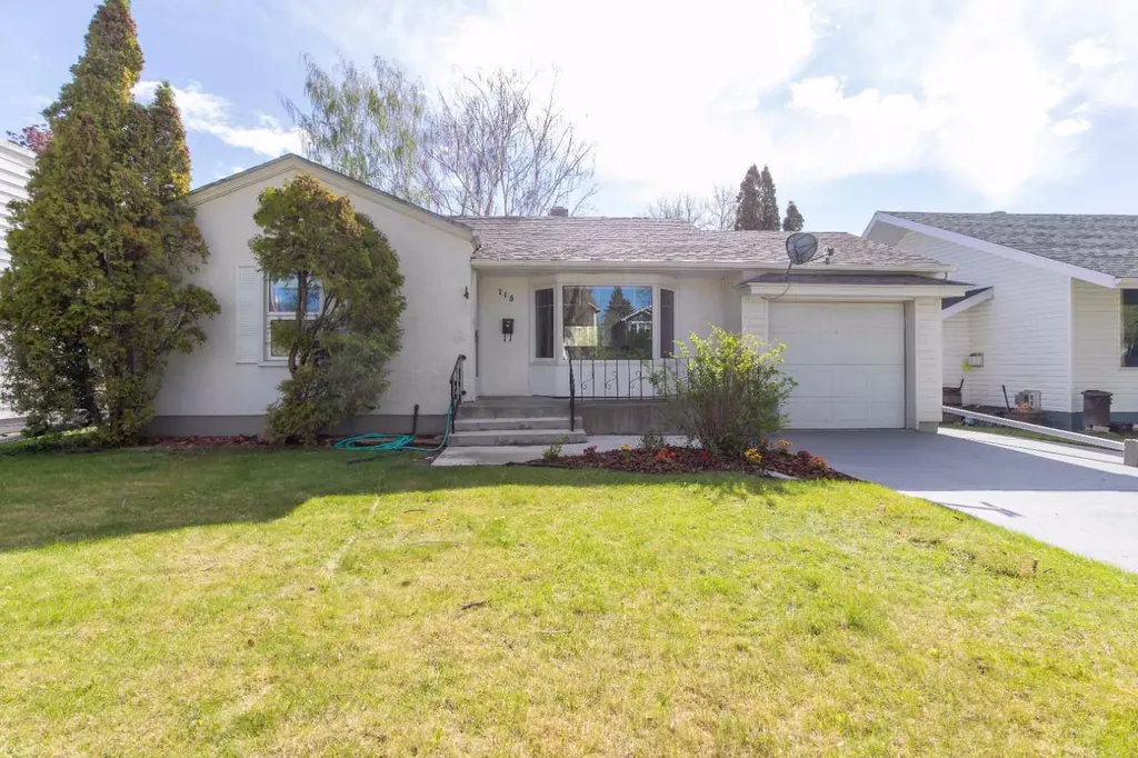 715 17 Street S Lethbridge AB T1J 3C7