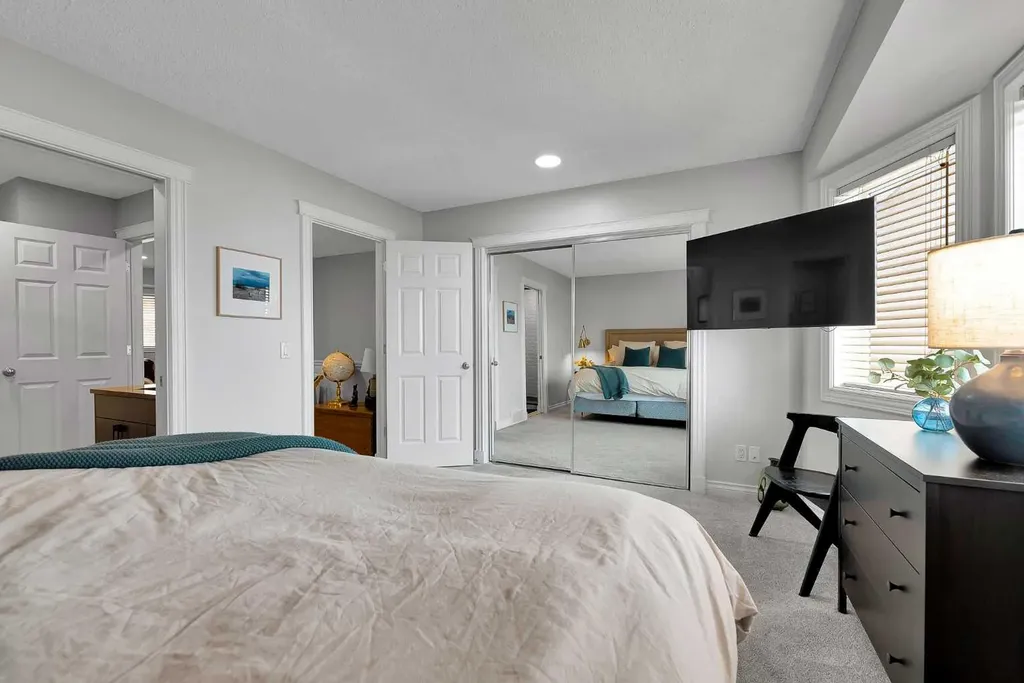 40 Patina Terrace SW Calgary AB T3H4M8