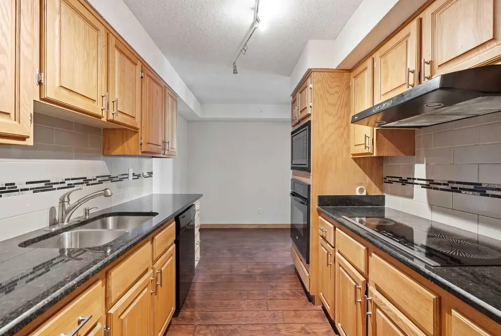 320 Meredith Road NE Calgary AB T2E 5A6