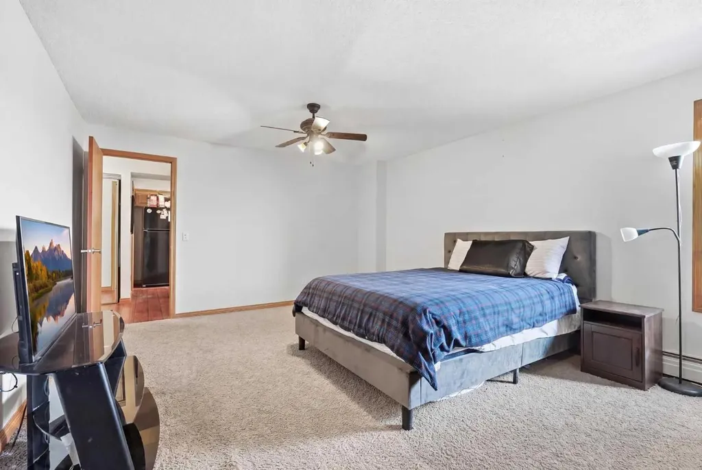 320 Meredith Road NE Calgary AB T2E 5A6