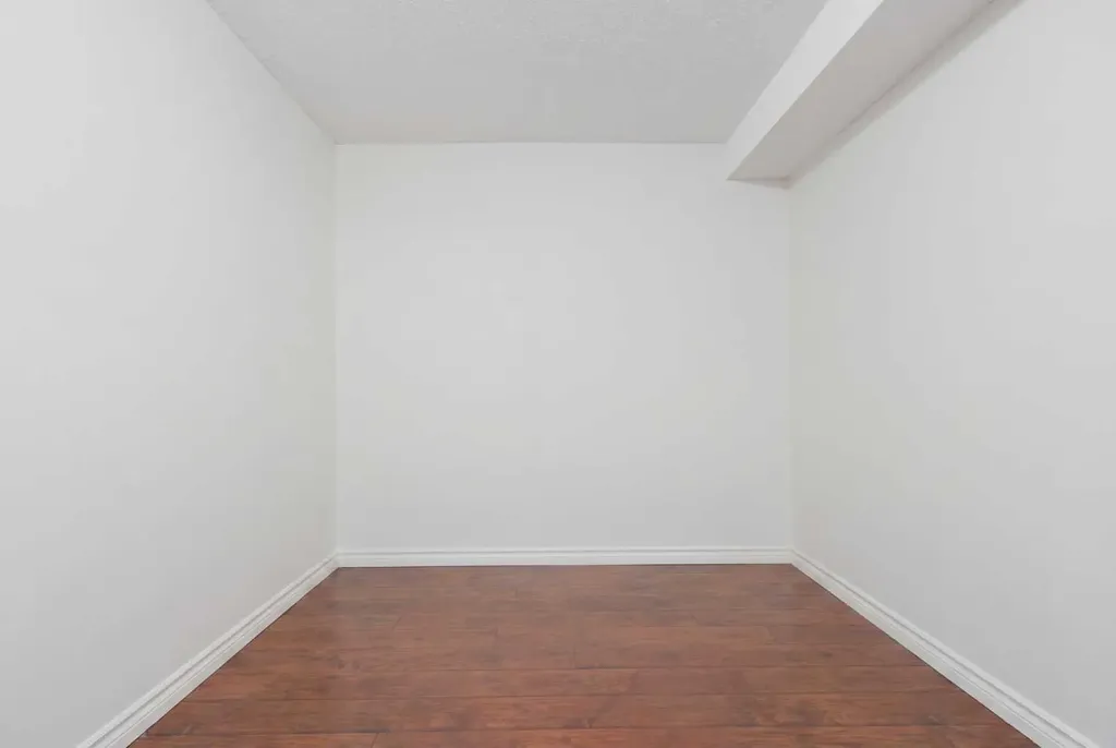 320 Meredith Road NE Calgary AB T2E 5A6