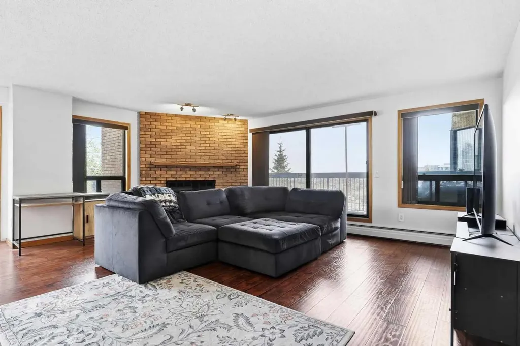 320 Meredith Road NE Calgary AB T2E 5A6