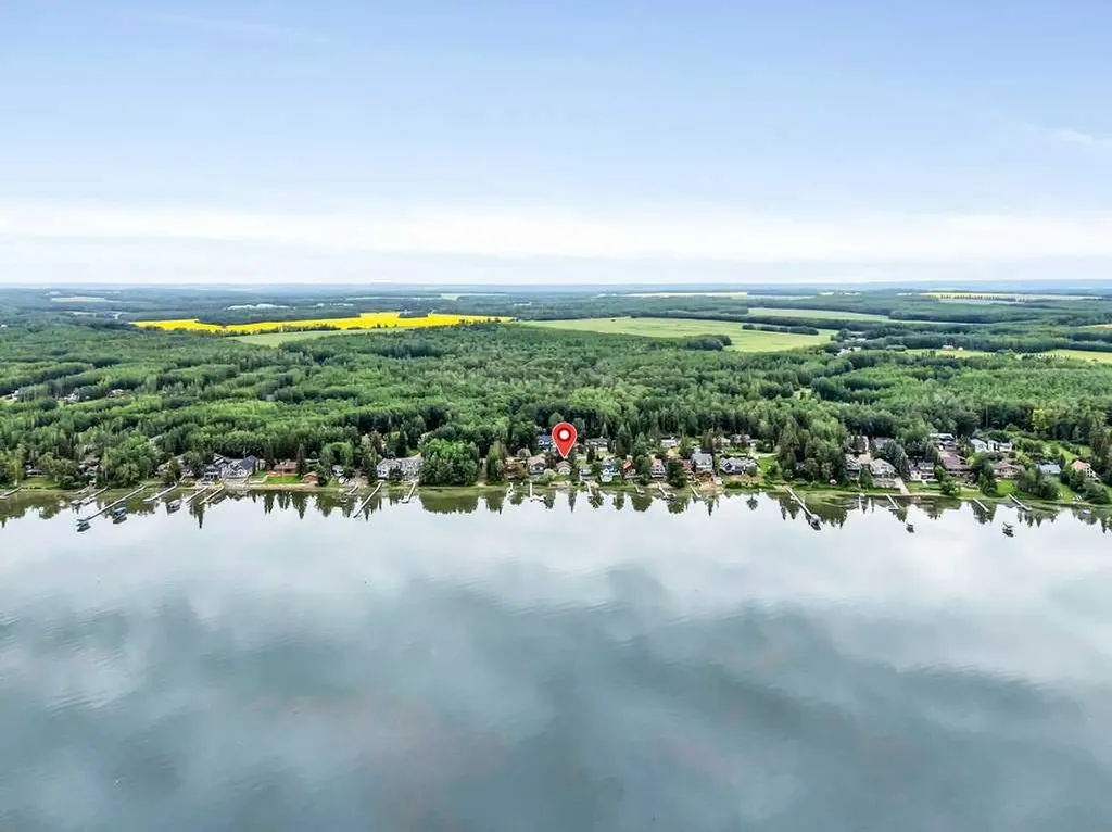 118 Crystal Springs Drive Village At Pigeon Lake AB T0C 2V0