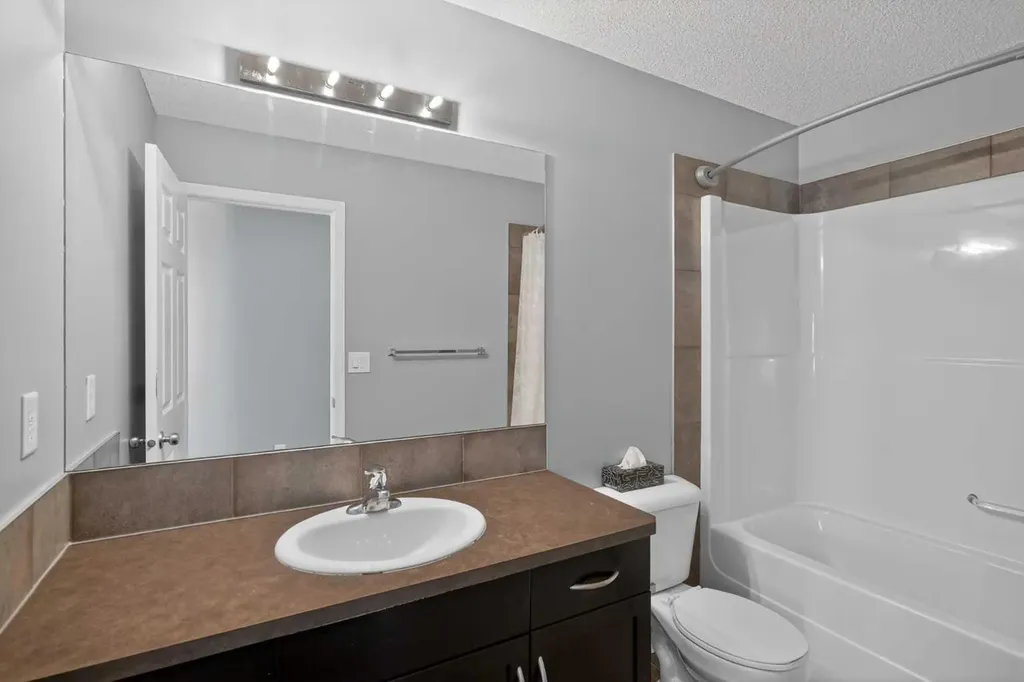 51 Country Village Villas NE Calgary AB T3K 0L7