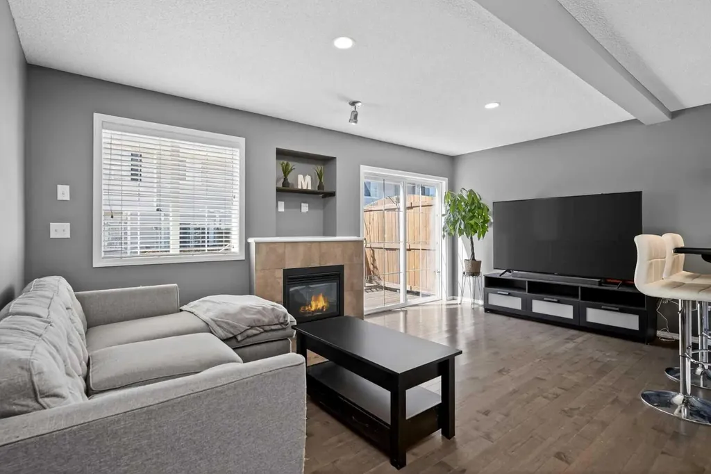 51 Country Village Villas NE Calgary AB T3K 0L7