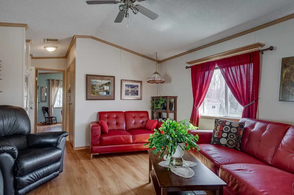 10046 Township Road 422 Rural Ponoka County AB T4J 1V9