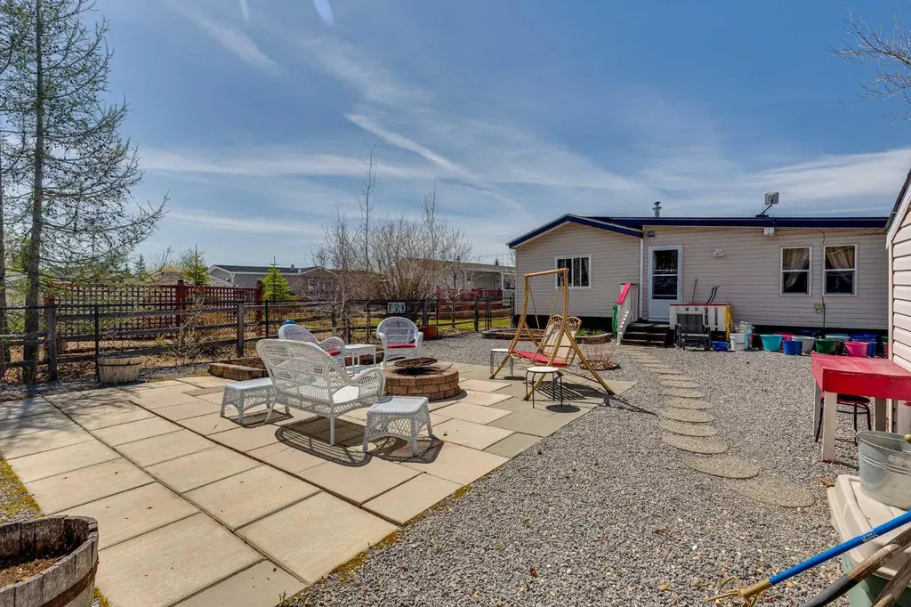 10046 Township Road 422 Rural Ponoka County AB T4J 1V9