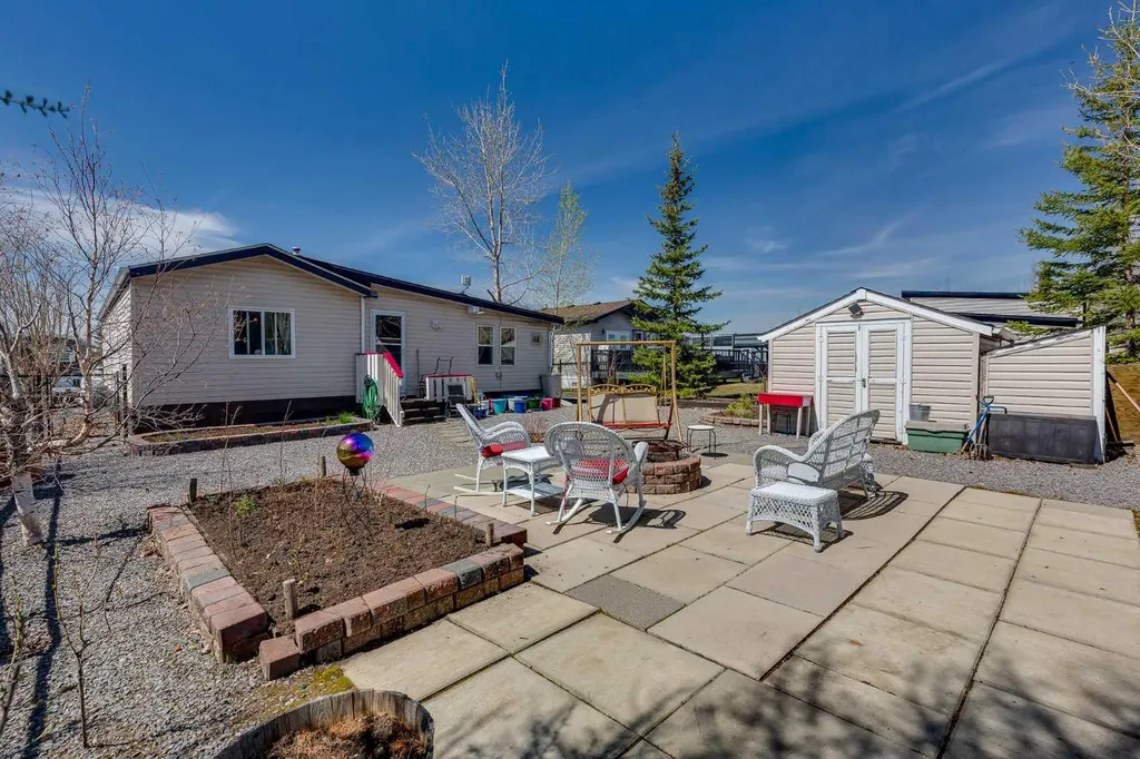10046 Township Road 422 Rural Ponoka County AB T4J 1V9